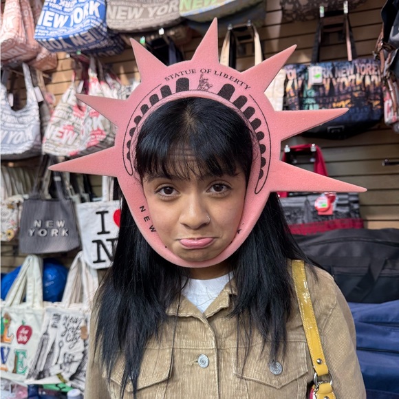 Meet your Posher, Elena - Picture 2 of 12